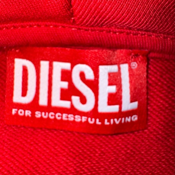 Diesel red embroidered patch pullover hoodie size medium - Picture 7 of 7